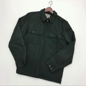 Like new! Men's Maine Guide Zip-Front Jac-Shirt.
